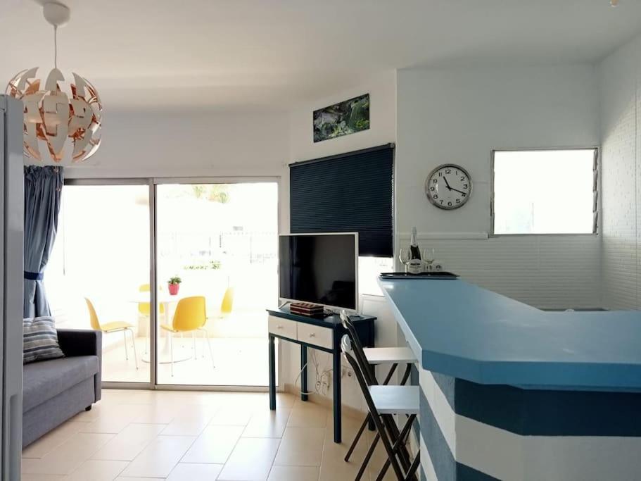 Apartment With Large Terrace, 10 Meters From Playa De Las Burras San Bartolomé Exterior foto